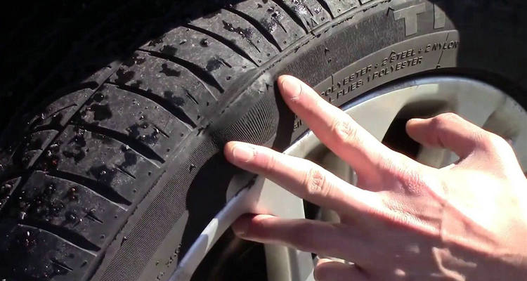 汽車輪胎邊上破了可以補(bǔ)嗎