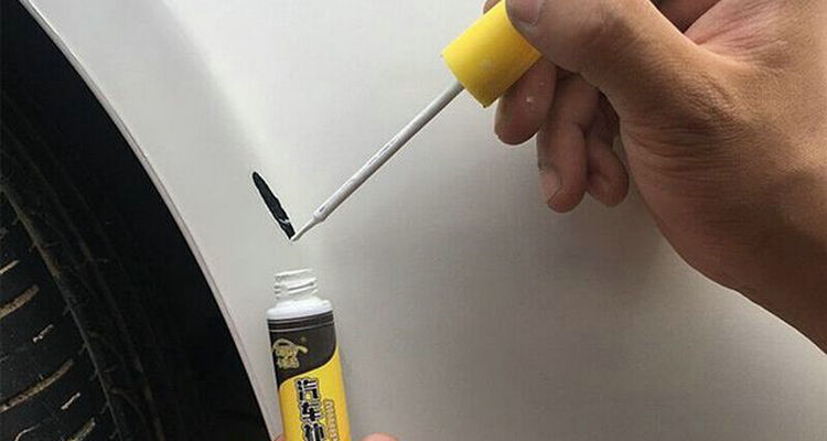 車漆鼓包怎么修復