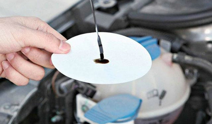 機油發(fā)黑是假機油嗎