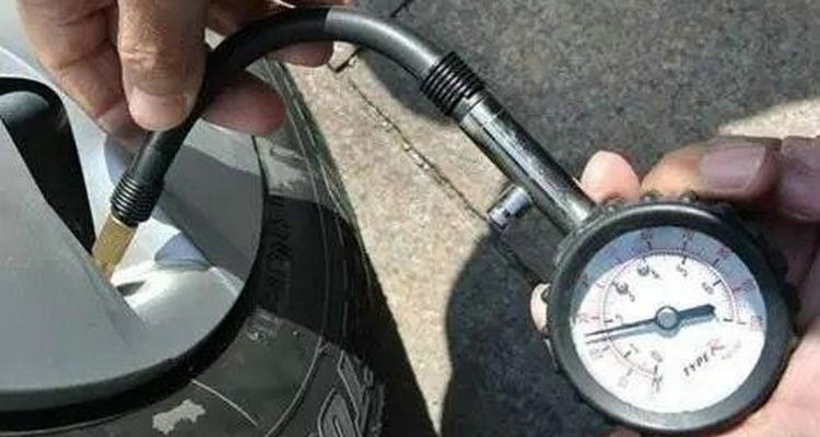 汽車(chē)胎壓210還可以開(kāi)嗎