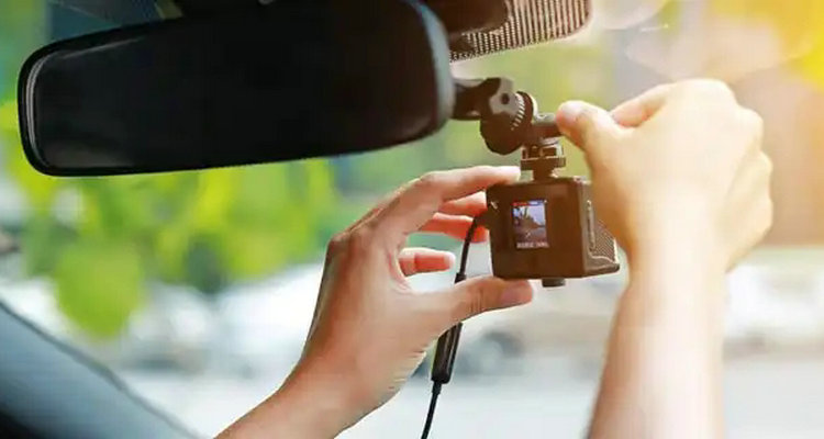 安裝行車記錄儀人工費(fèi)多少錢一臺