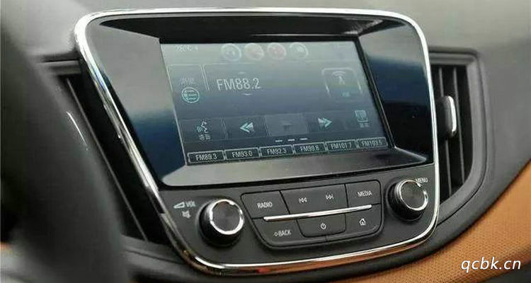 冬天汽車(chē)中控屏不亮怎么回事