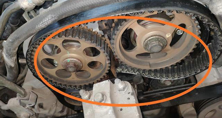 正時(shí)皮帶6年了會不會老化