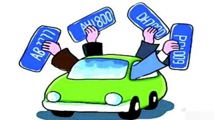 二手車的車牌是不是一起轉讓呢