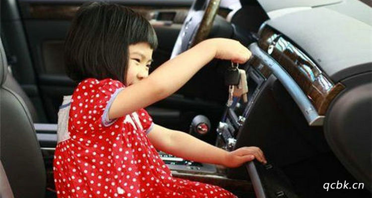 多少歲才能坐副駕駛 坐副駕駛的年齡限制