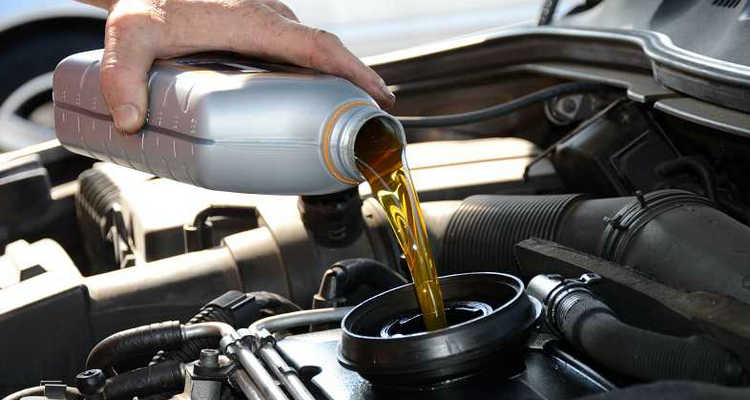 發(fā)動機(jī)機(jī)油加多了會造成什么影響