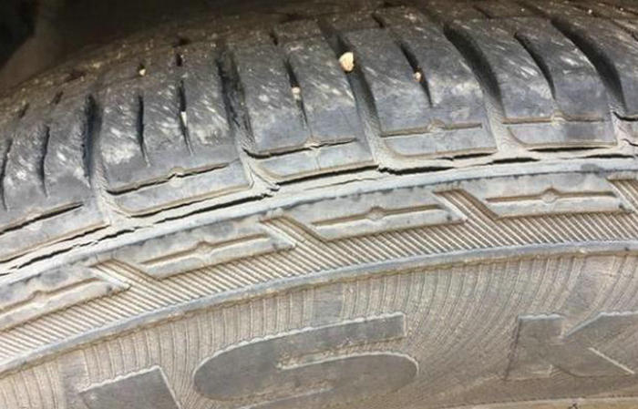 輪胎出現(xiàn)小裂紋還能用嗎