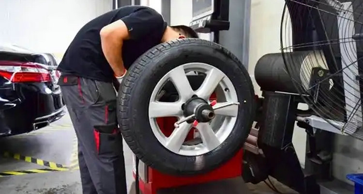 四輪動平衡和四輪定位區(qū)別