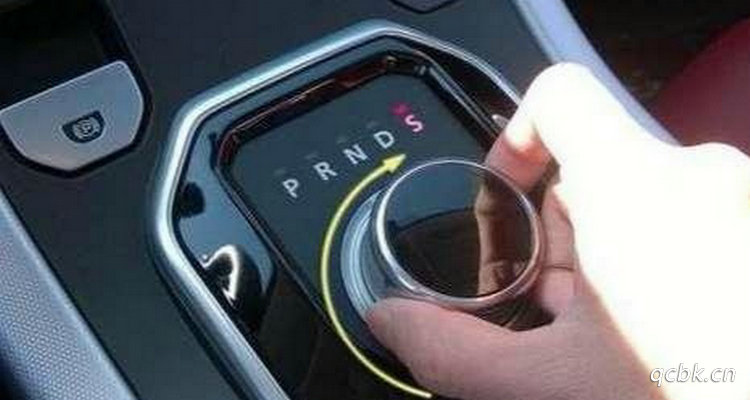 自動擋車上坡用什么檔位