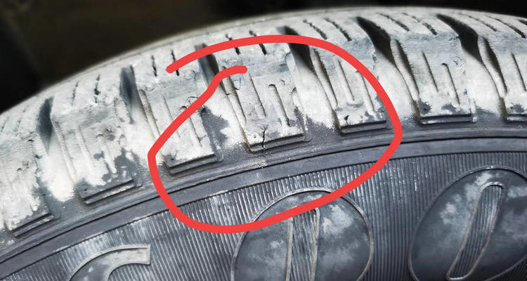 輪胎側(cè)面有裂紋還能再用嗎