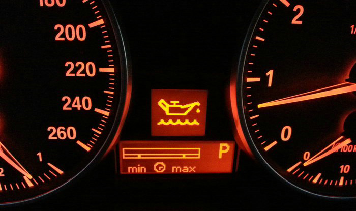 機油燈亮了還能繼續(xù)開嗎