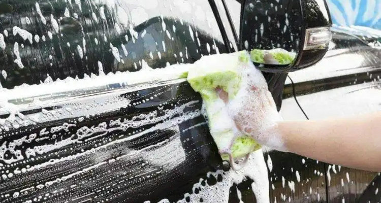 車漆腐蝕了怎么處理簡(jiǎn)單