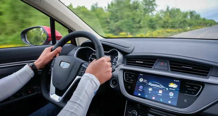 汽車方向盤轉(zhuǎn)不動是什么原因