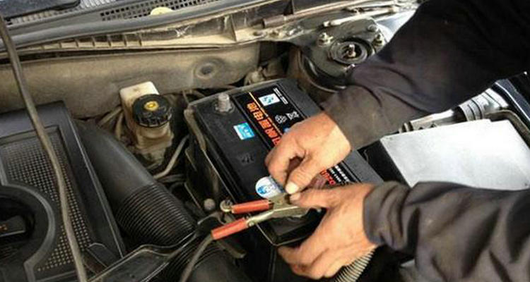 汽車不開(kāi)電瓶正常能放幾天