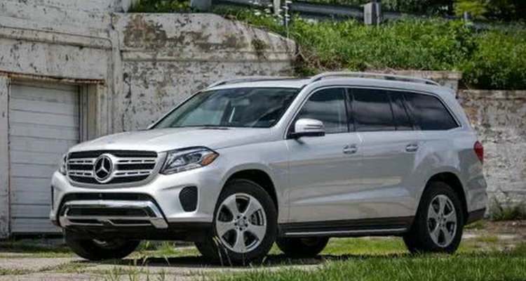 踩油門(mén)發(fā)動(dòng)機(jī)聲音大是什么原因