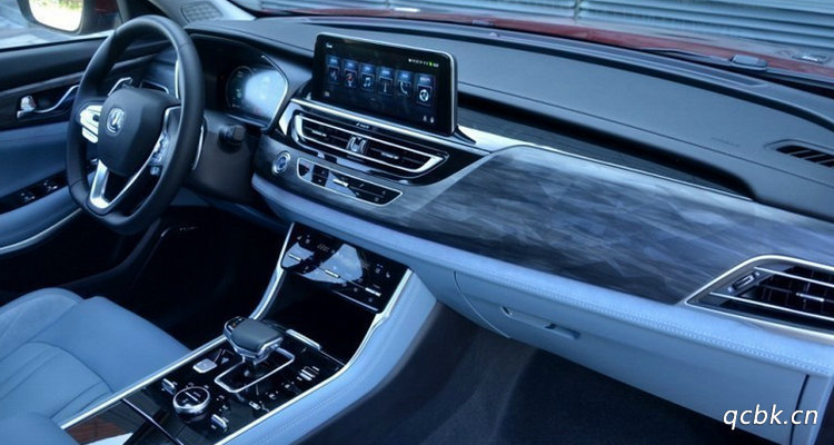 AT和手自一體變速箱有什么區(qū)別