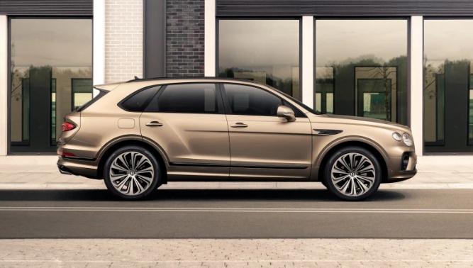 新款賓利添越PHEV上市，0-100km/h加速時(shí)間為5.5秒