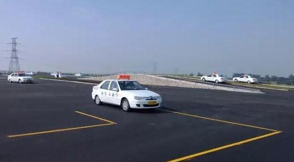 科目二考試注意事項和細節(jié)，一定要注意養(yǎng)成習慣性操作