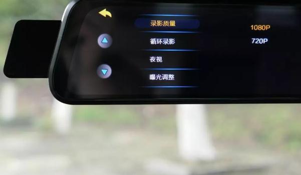 行車(chē)記錄儀分幾種類(lèi)型，常見(jiàn)的三種你熟悉嗎