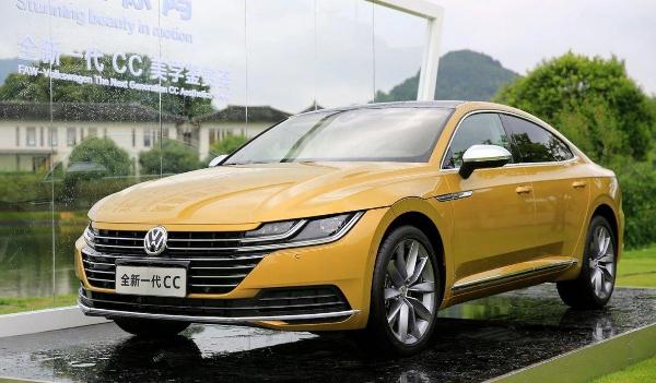 30萬(wàn)左右買(mǎi)什么車(chē)，最美車(chē)型大眾CC（最美的大眾車(chē)）