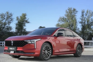 奔騰b70油耗多少真實油耗，2.0T車型最高油耗實測10L