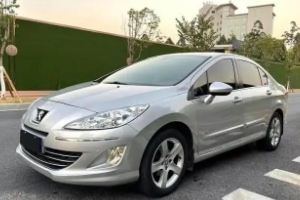 2010款標(biāo)致408費(fèi)油嗎，實(shí)測(cè)百公里油耗7L起（搭載1.6L和2.0L發(fā)動(dòng)機(jī)）