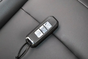 寶駿510鑰匙沒電了怎么打火啟動(dòng)，將鑰匙貼在一鍵啟動(dòng)按鈕上最快捷