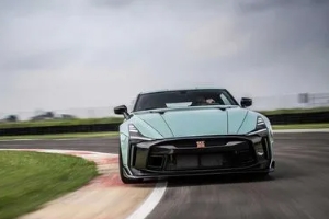 gtr是什么車，日產(chǎn)公司推出的一款跑車