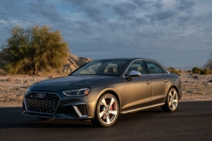 奧迪s4落地價大概多少，全款落地最低53萬（分期落地首付20萬）