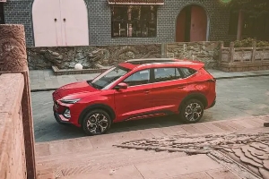 大眾思皓x8怎么樣，搭載1.5T+6DCT動力組合（三排六座布局）