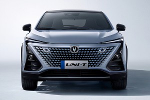 長(zhǎng)安unit2022款報(bào)價(jià)及圖片 2022款unit售價(jià)11萬(二手價(jià)6萬)