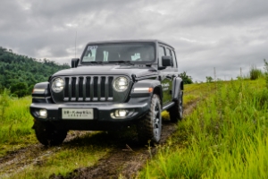 牧馬人是進(jìn)口車嗎 車輛是整車進(jìn)口銷售（目前沒有國產(chǎn)的版本）
