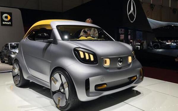 奔馳Smart的車標歷史 代表斯沃奇和戴姆勒的合作藝術