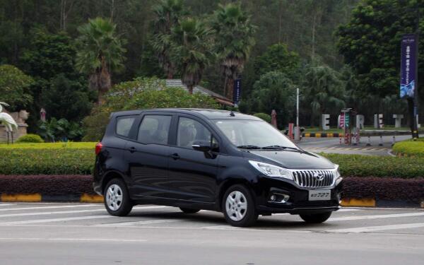 國(guó)產(chǎn)汽車(chē)性?xún)r(jià)比之王 英致車(chē)系有哪些