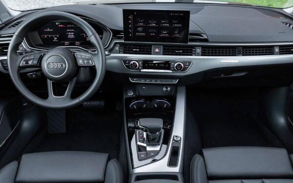 奧迪a4l價(jià)格多少 定價(jià)30.58-39.68萬(wàn)元