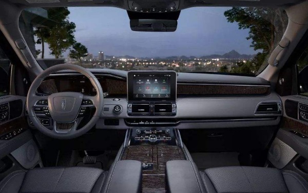 源自美國豪華汽車品牌 林肯領(lǐng)航員價格多少