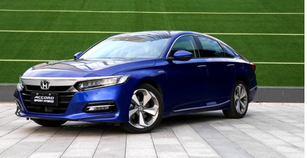 雅閣和帕薩特哪個(gè)好，風(fēng)格不同（誰更強(qiáng)）