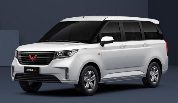 五菱宏光PLUS營運(yùn)版上市，村村通的必備車型