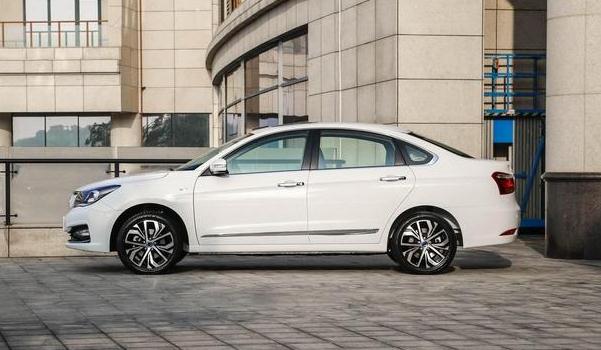 風(fēng)富康ES500新增車型上市，續(xù)航里程由401km提升至420km