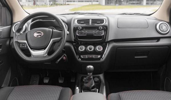 SWM斯威X2正式上市銷(xiāo)售，外觀時(shí)尚內(nèi)飾感強(qiáng)