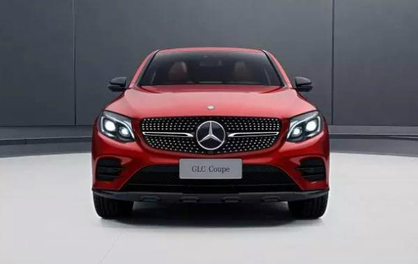 奔馳GLC轎跑SUV正式上市，新車(chē)價(jià)46.08萬(wàn)元起