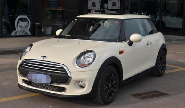 女人開(kāi)什么車顯高品味 萬(wàn)年真愛(ài)小MINI