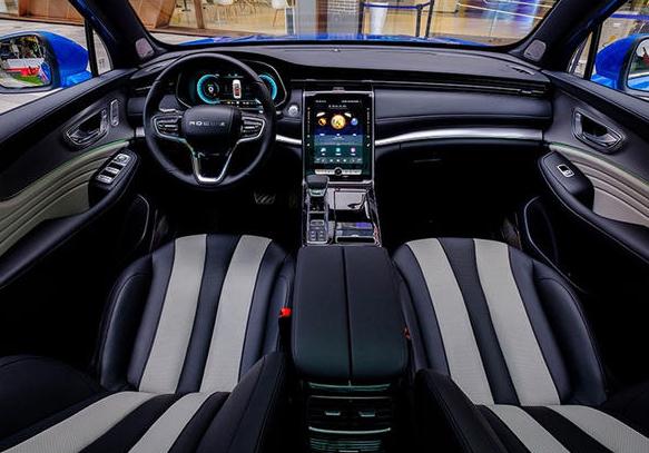 榮威RX5  MAX新增車型，新年購車優(yōu)惠多