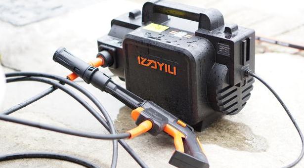 家用高壓洗車機(jī)多少錢一個(gè)，億力YLQ5630C-130A 經(jīng)濟(jì)實(shí)惠帶回家