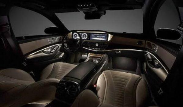 全新一代奔馳S級，車燈是最別致的亮點