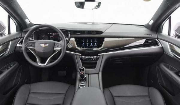 新款凱迪拉克XT6，家用商用都適合（有面子的車型）