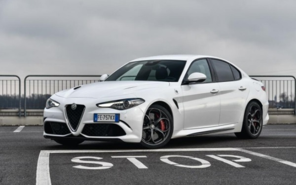 阿爾法羅密歐giulia測(cè)評(píng) 阿爾法羅密歐giulia怎么樣