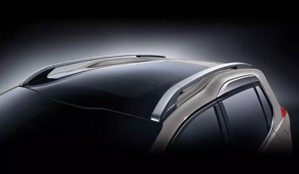 車頂行李架，車型不同款式也不同（不影響美觀）