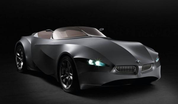 概念車，有可能是實(shí)體車也可能是模型（不同的體驗(yàn)創(chuàng)新）