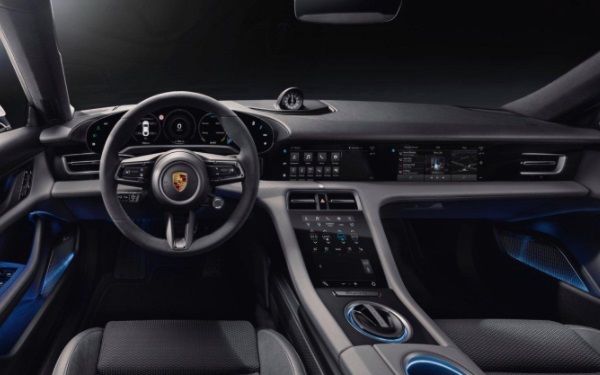 保時(shí)捷純電車taycan價(jià)格 起售價(jià)88萬左右